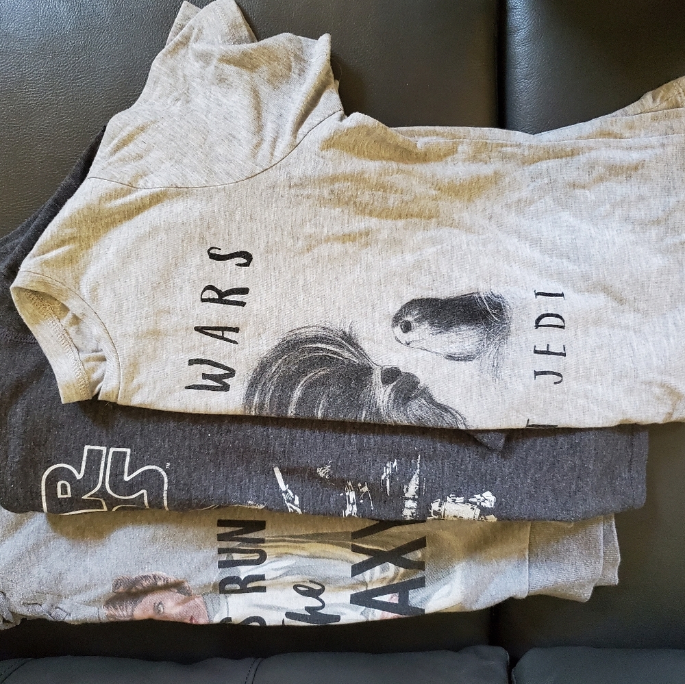 Star Wars lot of 3 womens tops